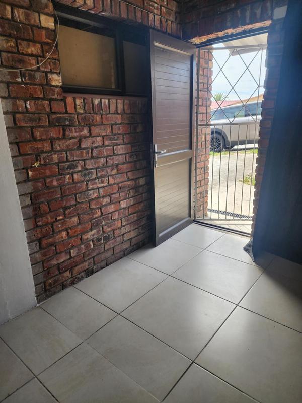 5 Bedroom Property for Sale in Malabar Eastern Cape